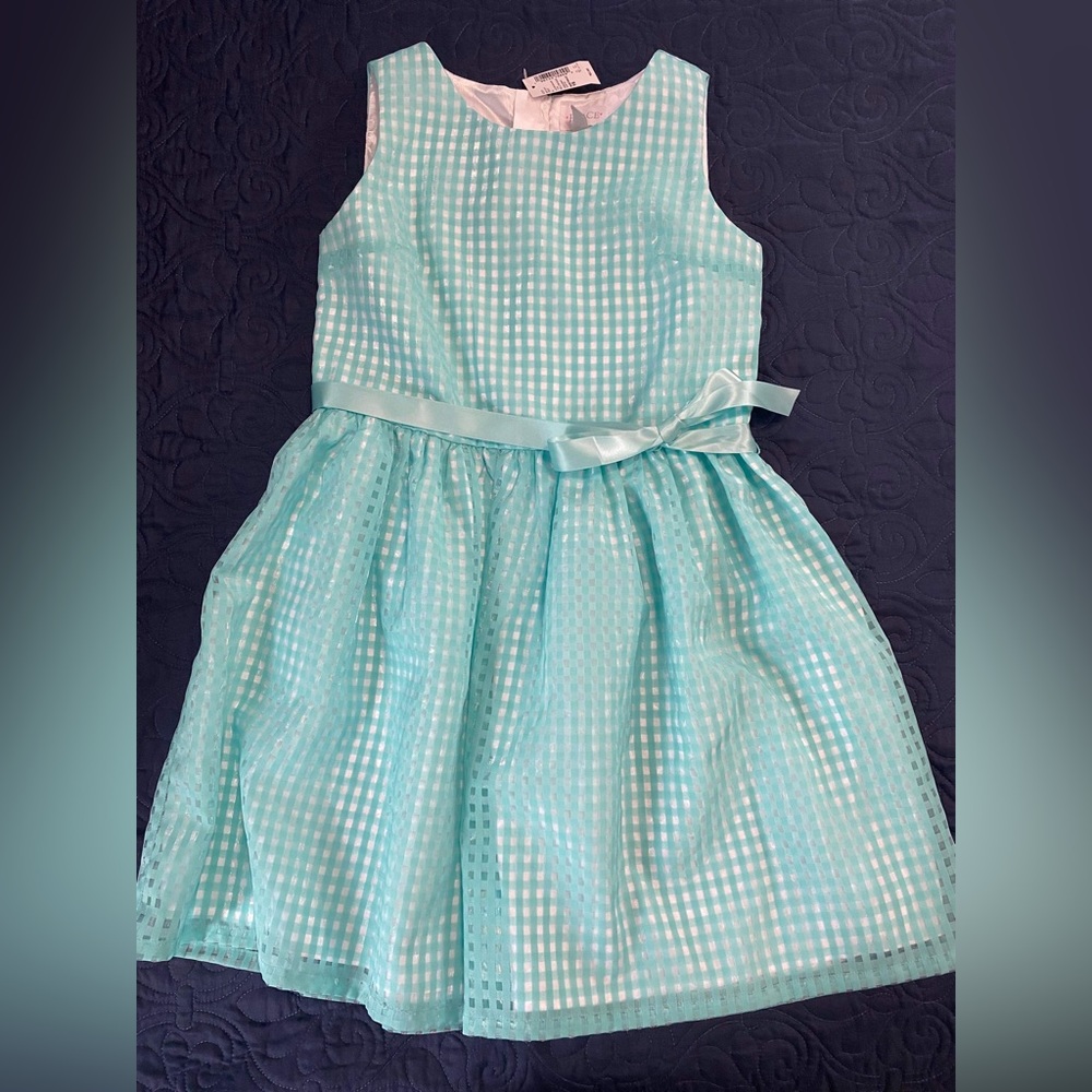 Girls dress